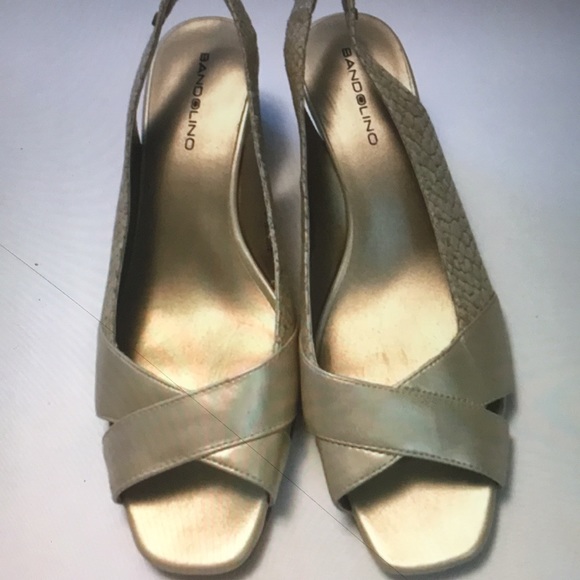 NWT BANDOLINO SANDALS